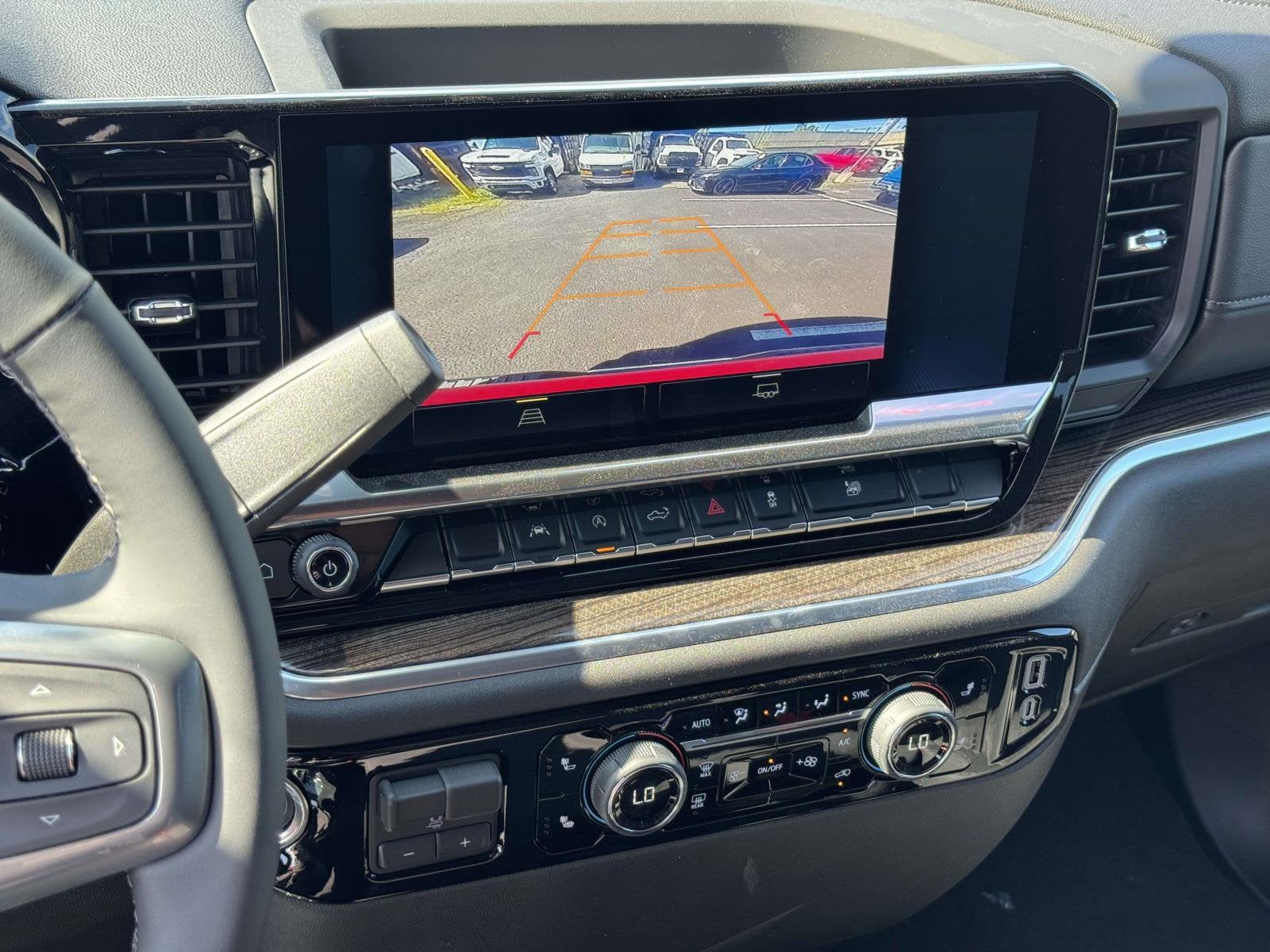 2025 Chevrolet Silverado 1500 LT (2FL)