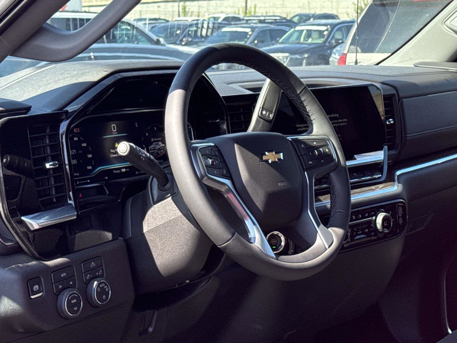 2025 Chevrolet Silverado 1500 LT (2FL)