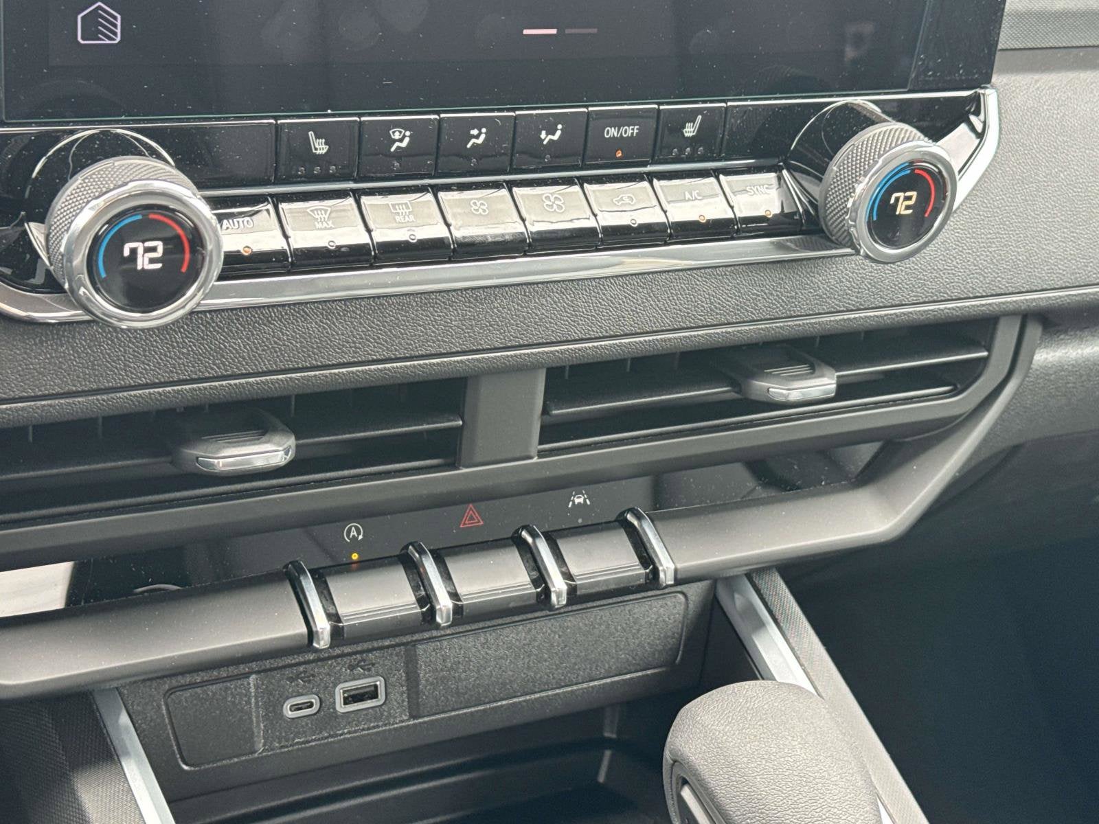 2026 Chevrolet Colorado Trail Boss - Photo 22