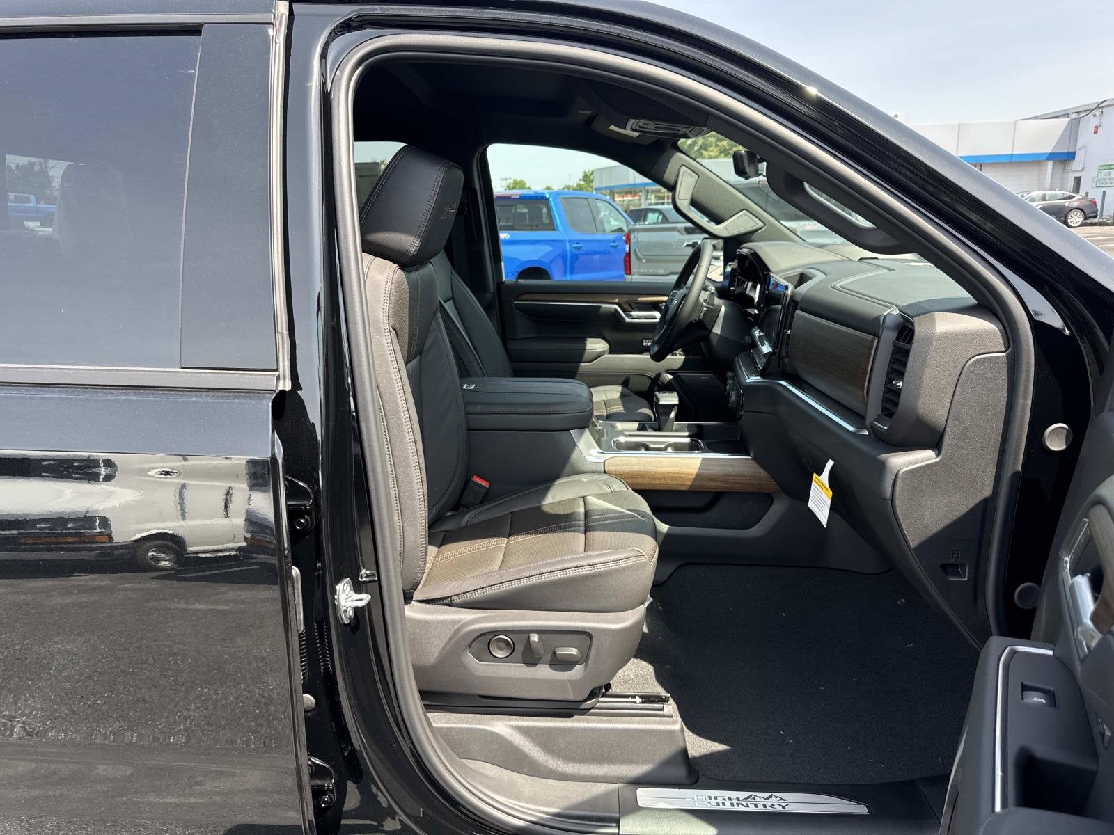 2026 Chevrolet Silverado 1500 High Country - Photo 11