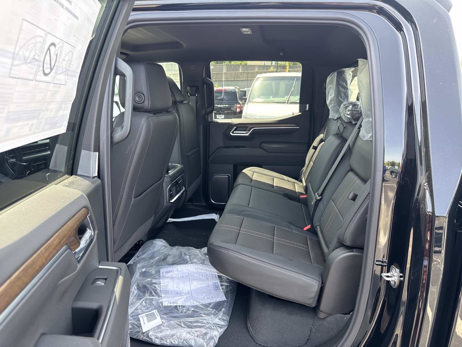 2026 Chevrolet Silverado 1500 High Country - Photo 18