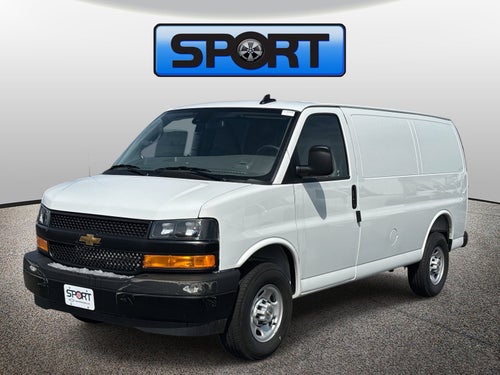 2025 Chevrolet Express Cargo WT