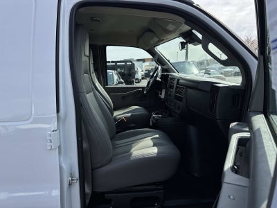 2025 Chevrolet Express Cargo WT