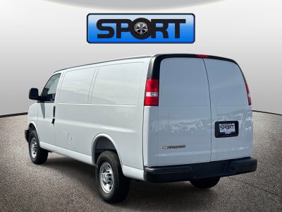 2025 Chevrolet Express Cargo WT