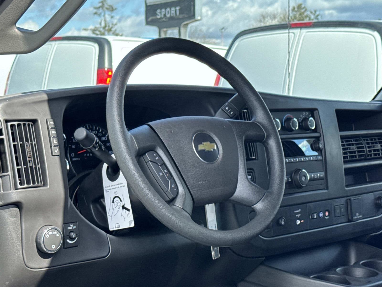 2025 Chevrolet Express Cargo WT