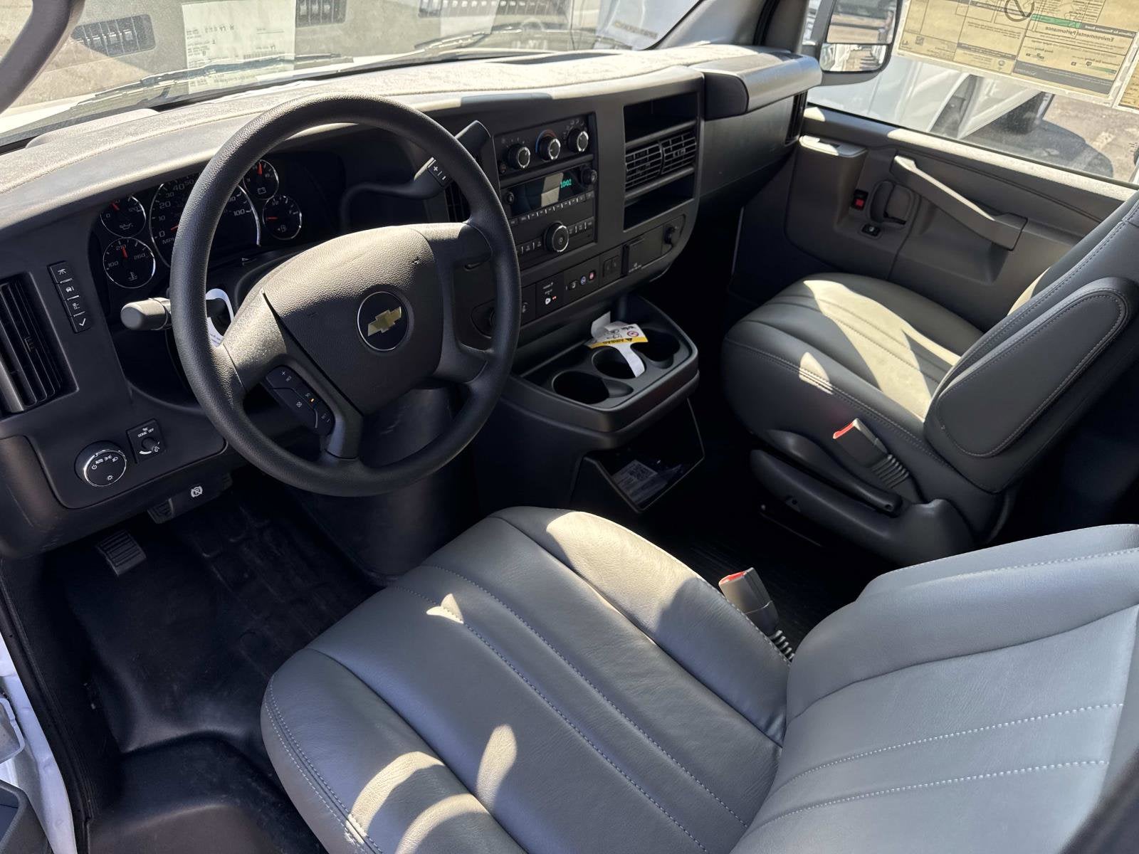 2025 Chevrolet Express Cargo WT