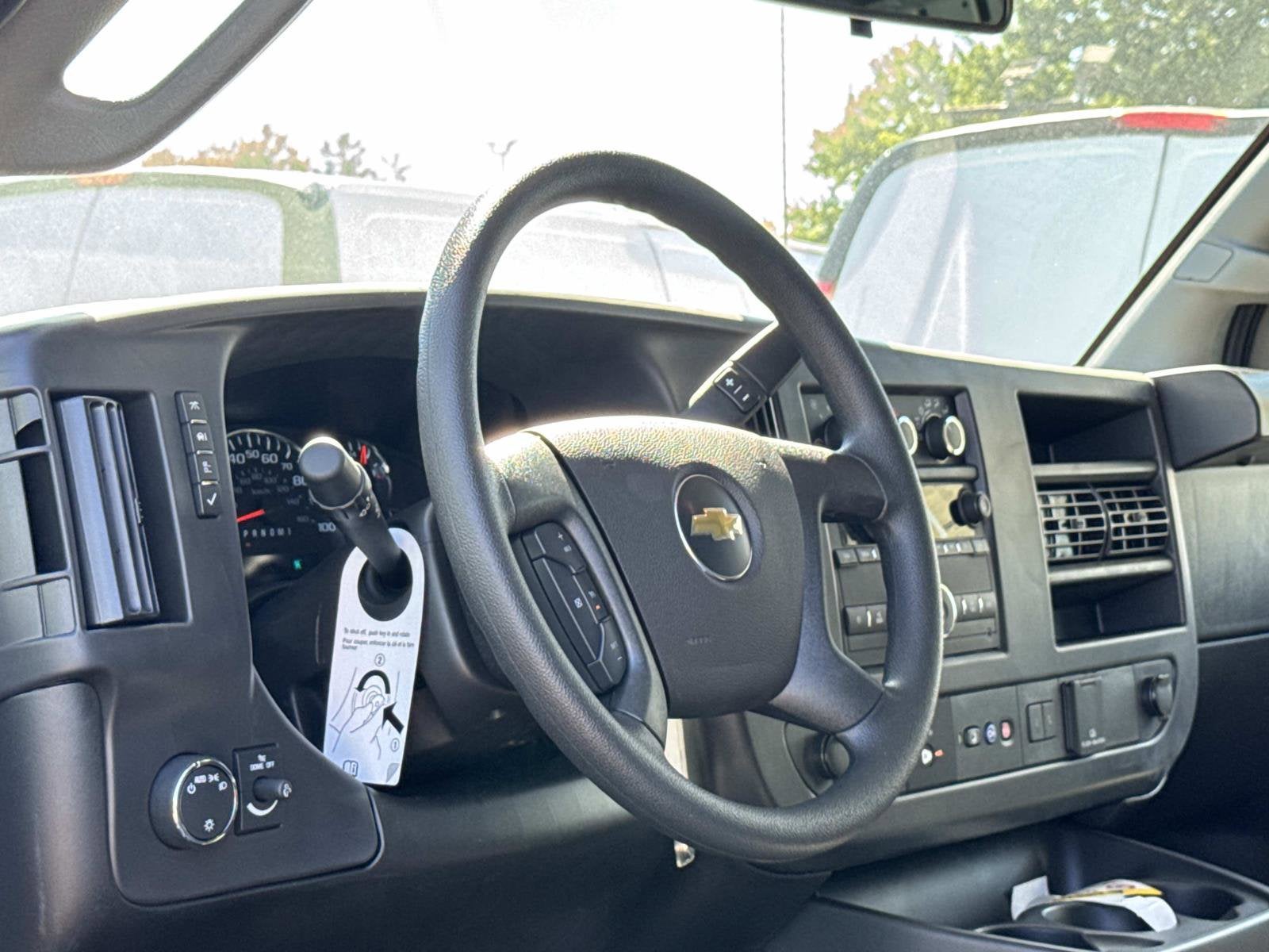 2025 Chevrolet Express Cargo WT