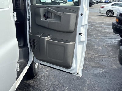 2025 Chevrolet Express Cargo WT
