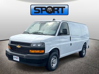 2025 Chevrolet Express Cargo WT