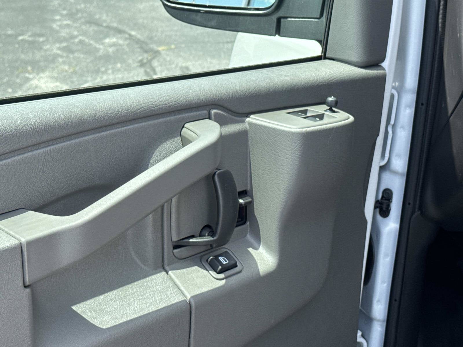 2026 Chevrolet Express Cargo 1WT