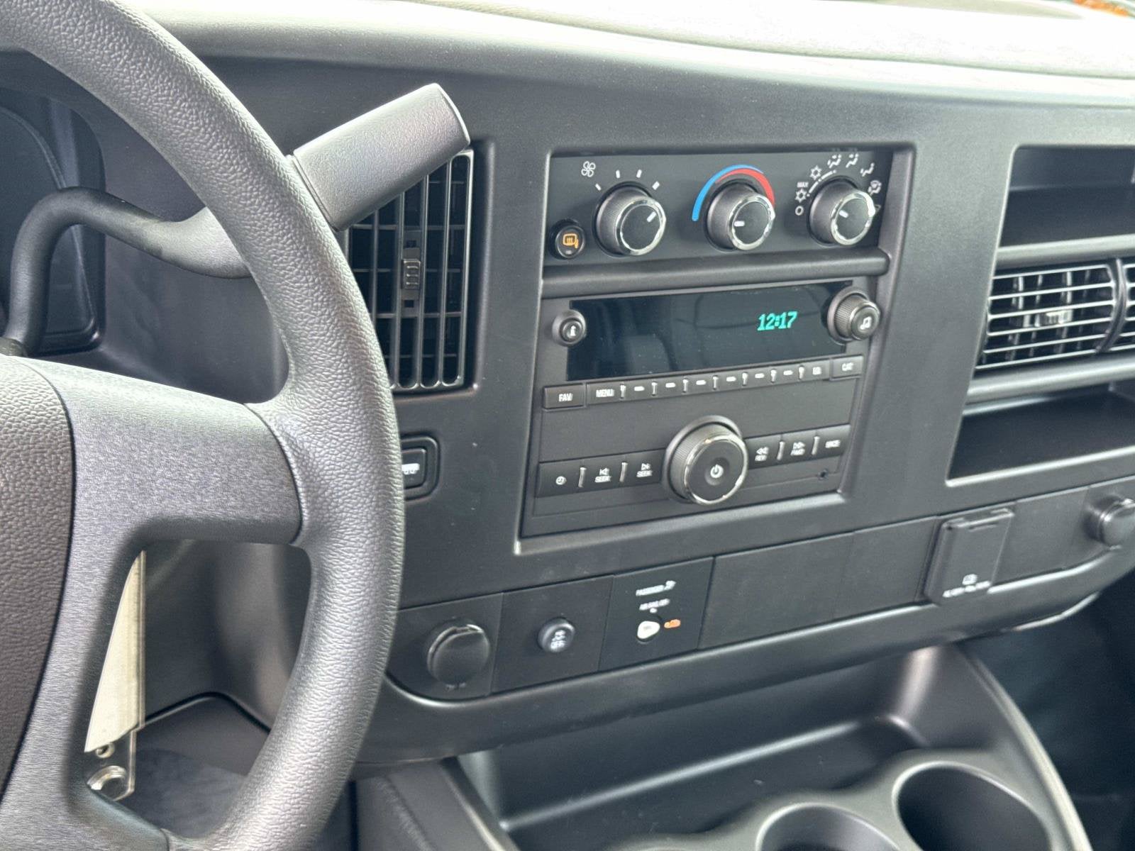 2026 Chevrolet Express Cargo 1WT