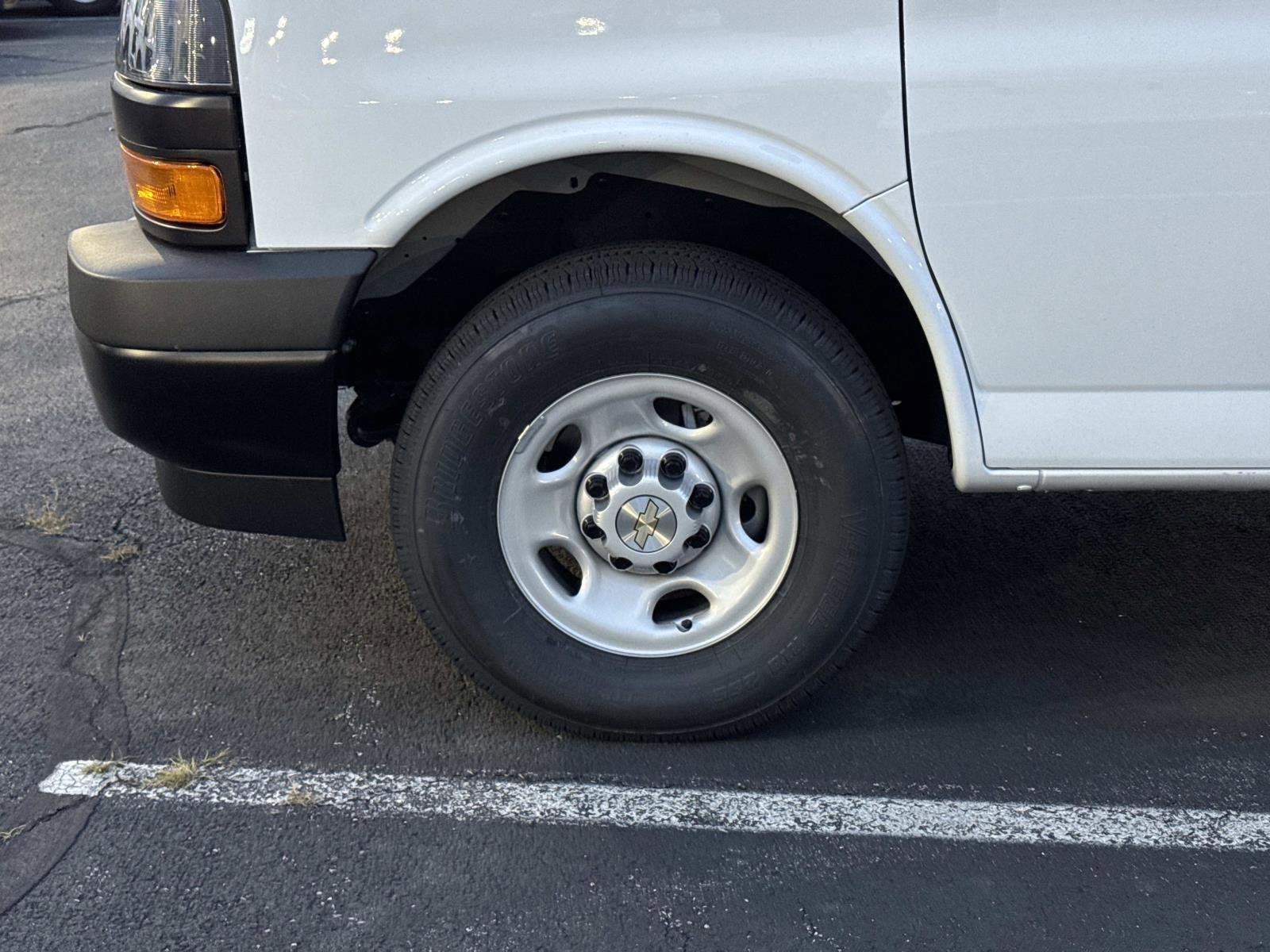 2025 Chevrolet Express Cargo 2500 WT