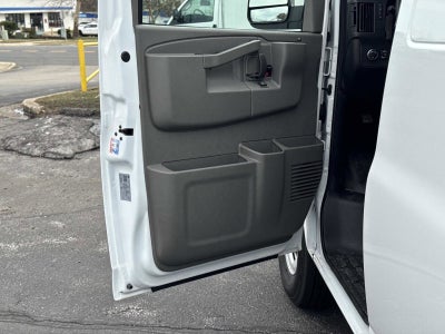 2025 Chevrolet Express Cargo WT