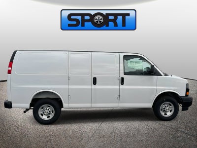 2025 Chevrolet Express Cargo WT