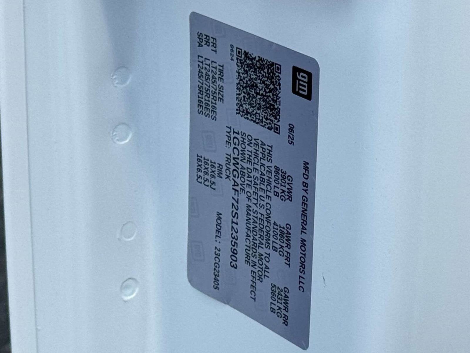 2025 Chevrolet Express Cargo 2500 WT