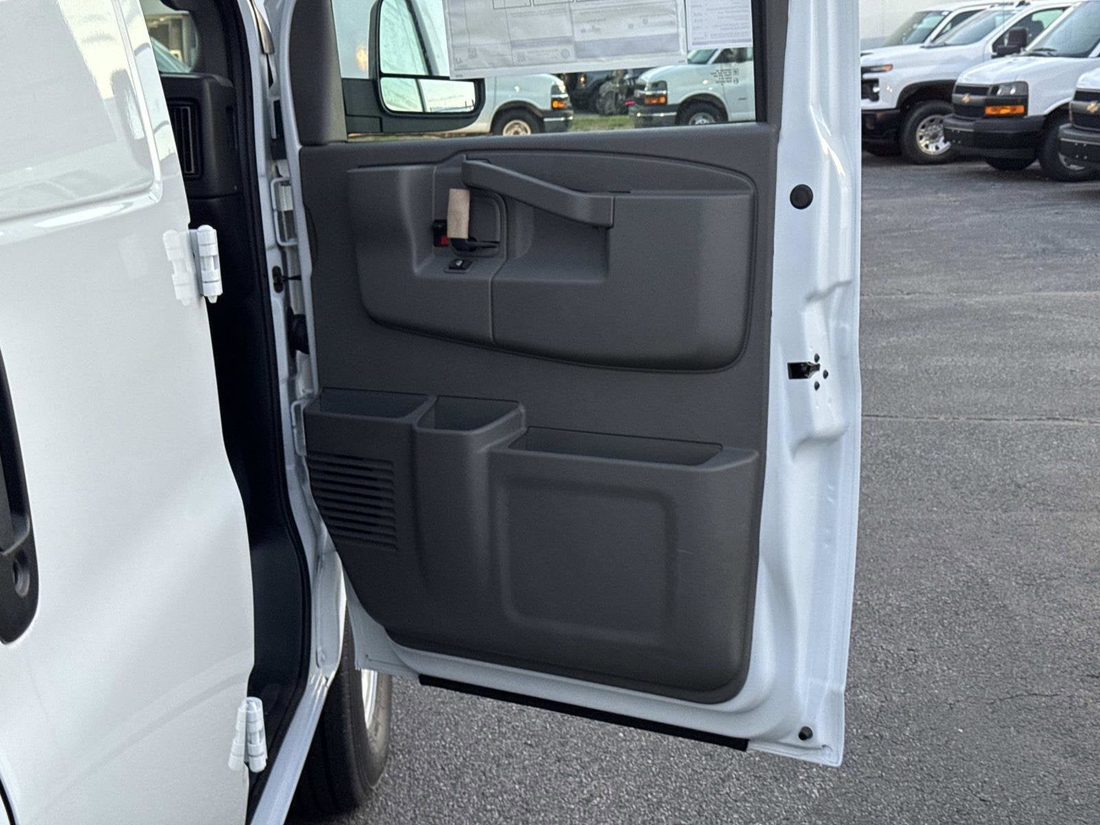2026 Chevrolet Express Cargo WT
