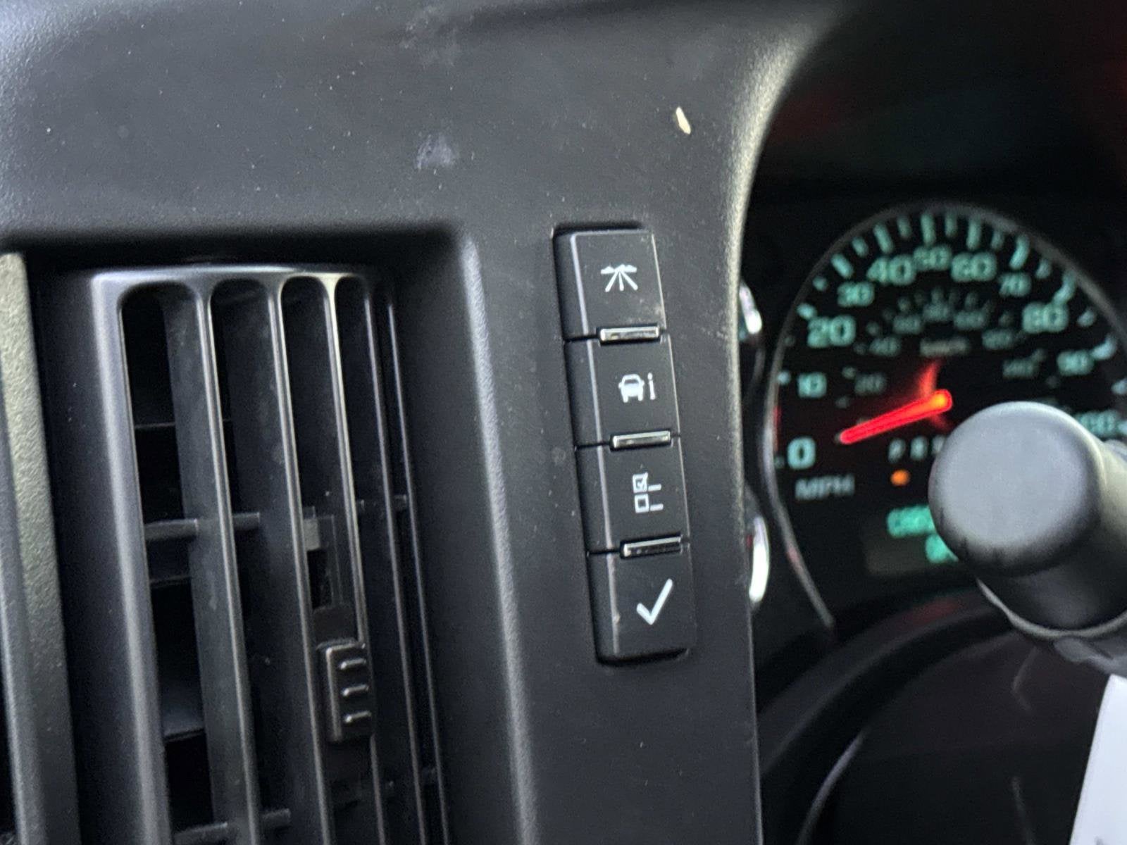 2026 Chevrolet Express Cargo Work Van - Photo 23