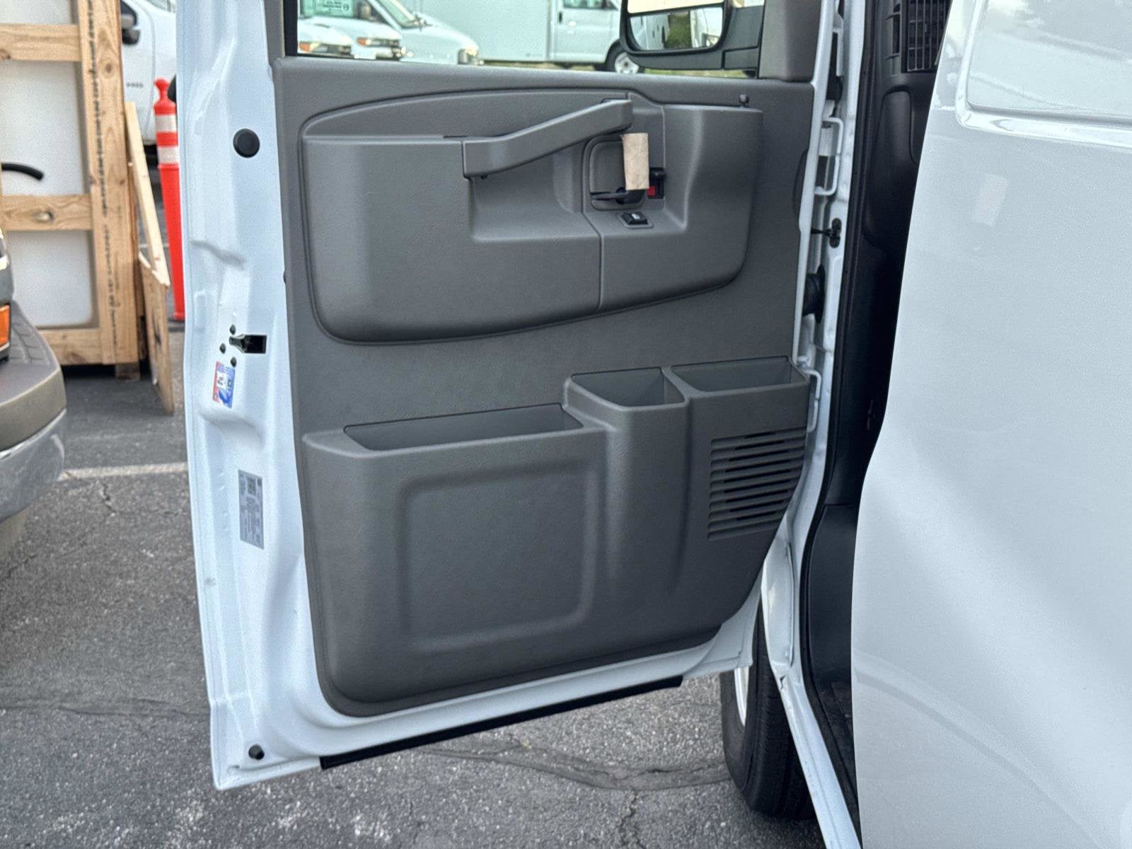 2026 Chevrolet Express Cargo WT