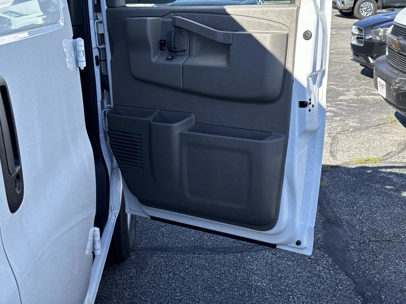 2026 Chevrolet Express Cargo WT