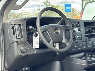 2025 Chevrolet Express Cargo WT