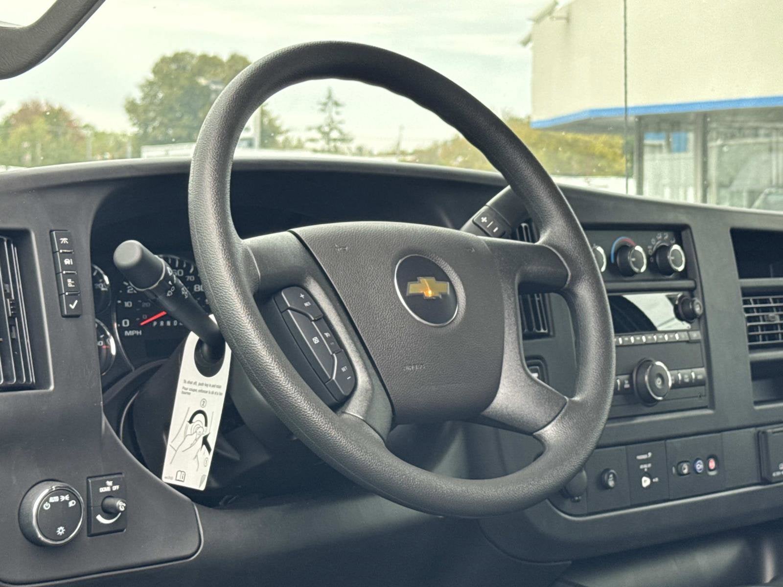 2025 Chevrolet Express Cargo 2500 WT