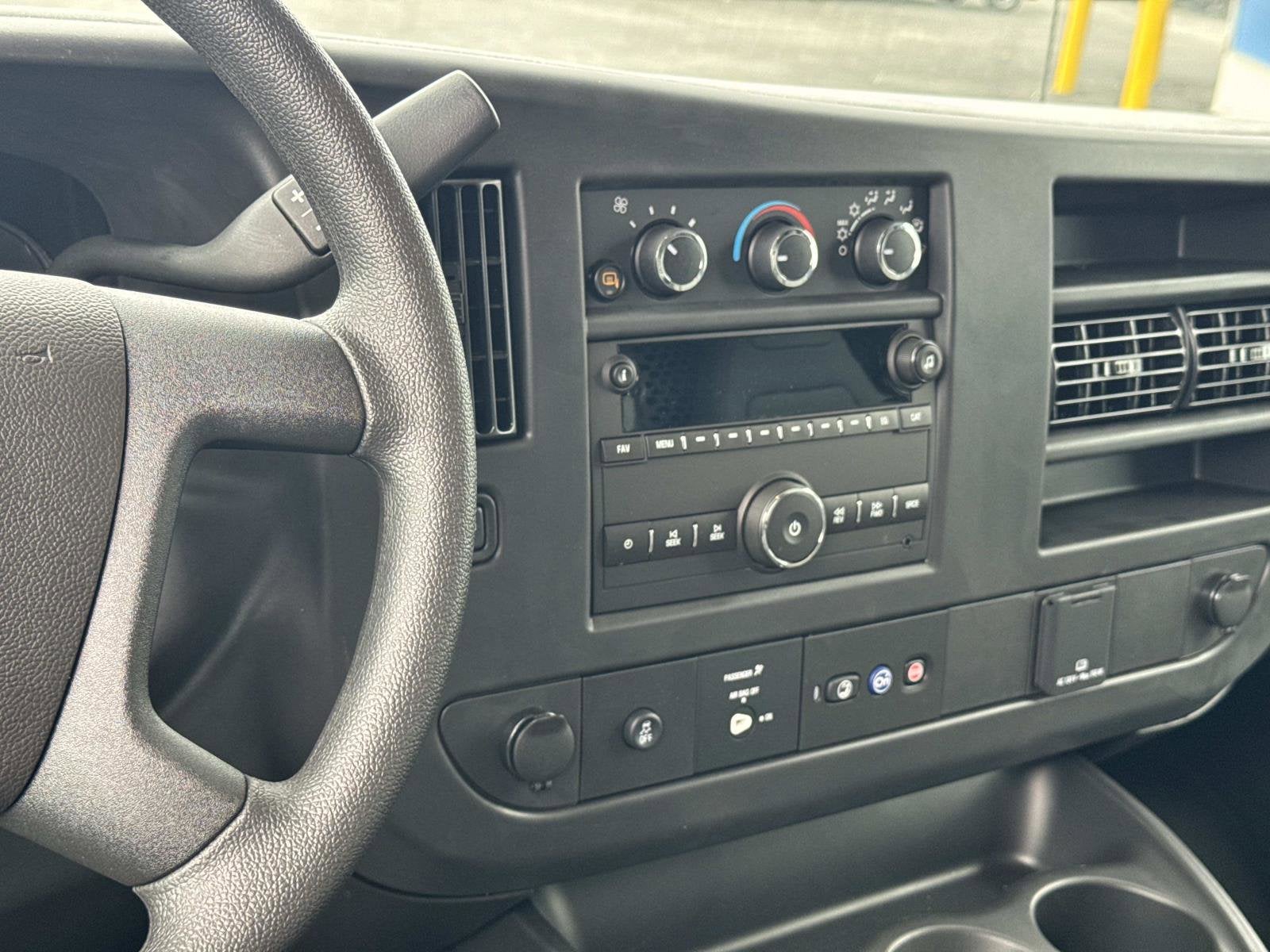 2025 Chevrolet Express Cargo 2500 WT