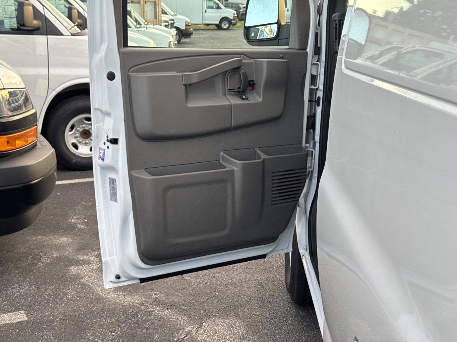 2026 Chevrolet Express Cargo WT