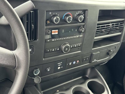 2025 Chevrolet Express Cargo WT