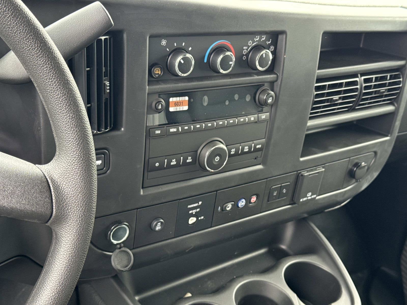 2025 Chevrolet Express Cargo WT