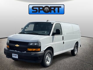 2025 Chevrolet Express Cargo WT