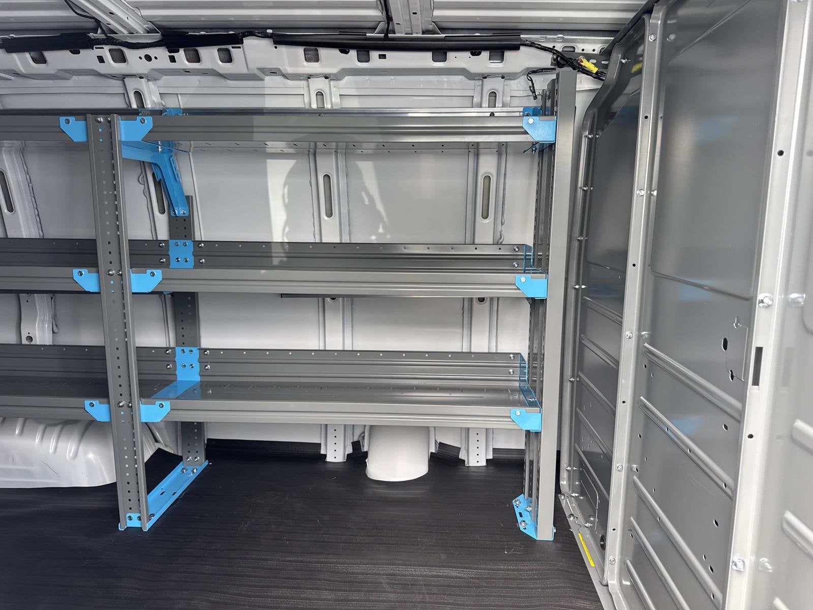 2025 Chevrolet Express Cargo WT