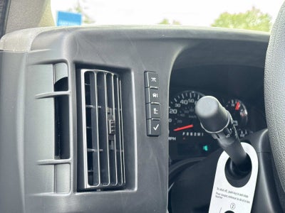 2025 Chevrolet Express Cargo WT