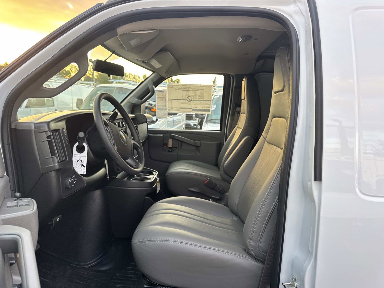 2026 Chevrolet Express Cargo 1WT