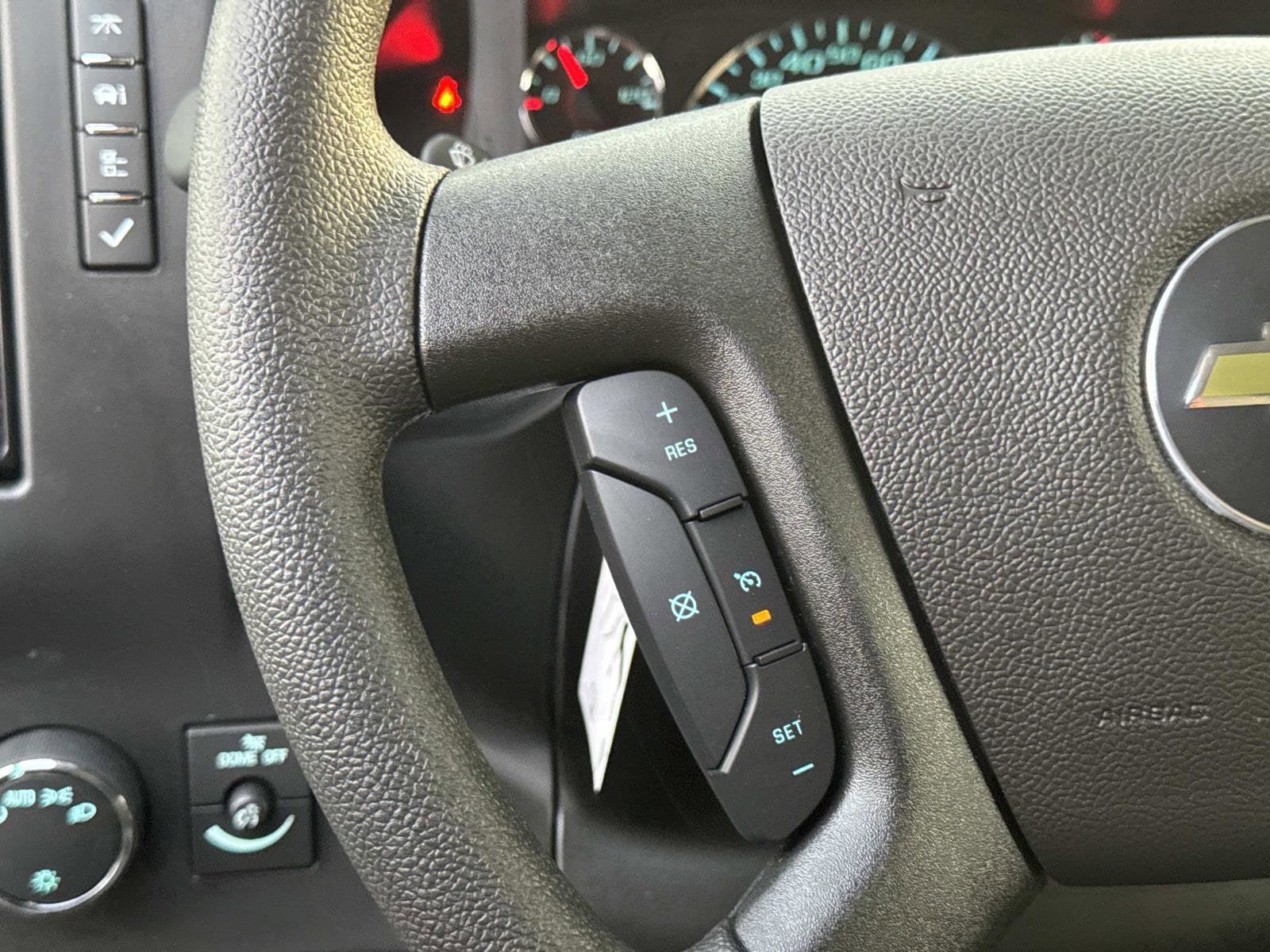 2026 Chevrolet Express Cargo 1WT