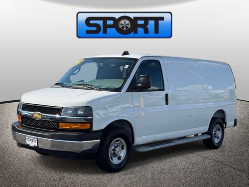 2025 Chevrolet Express Cargo WT