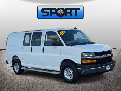 2025 Chevrolet Express Cargo WT