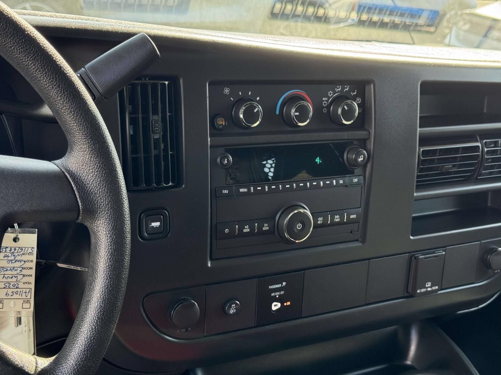 2025 Chevrolet Express Cargo WT