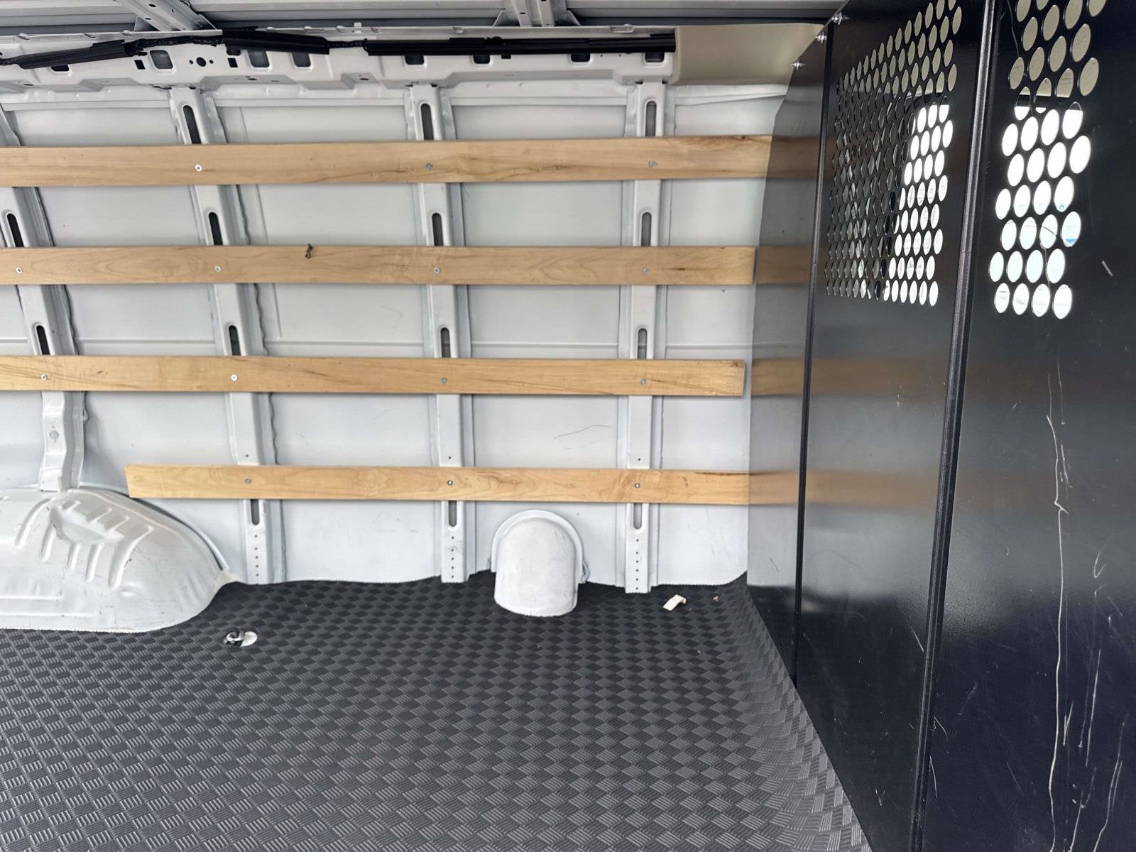 2024 Chevrolet Express Cargo 2500 WT