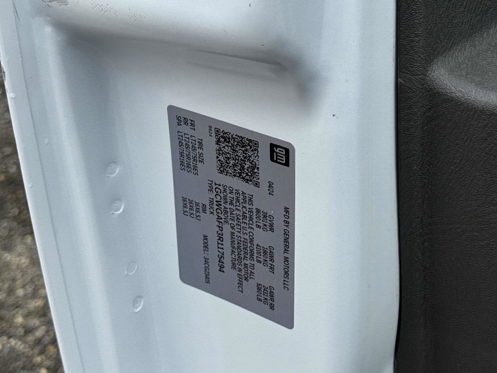 2024 Chevrolet Express Cargo 2500 WT