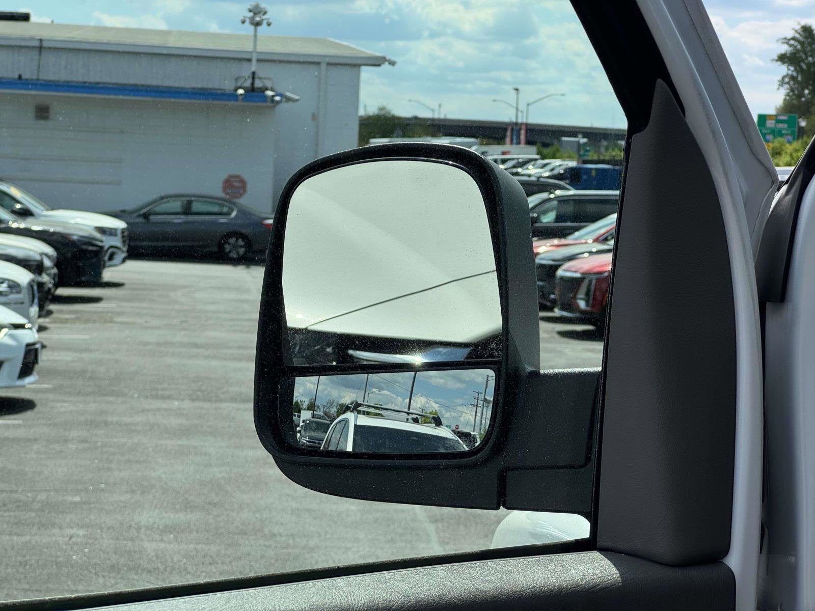 2024 Chevrolet Express Cargo 2500 WT