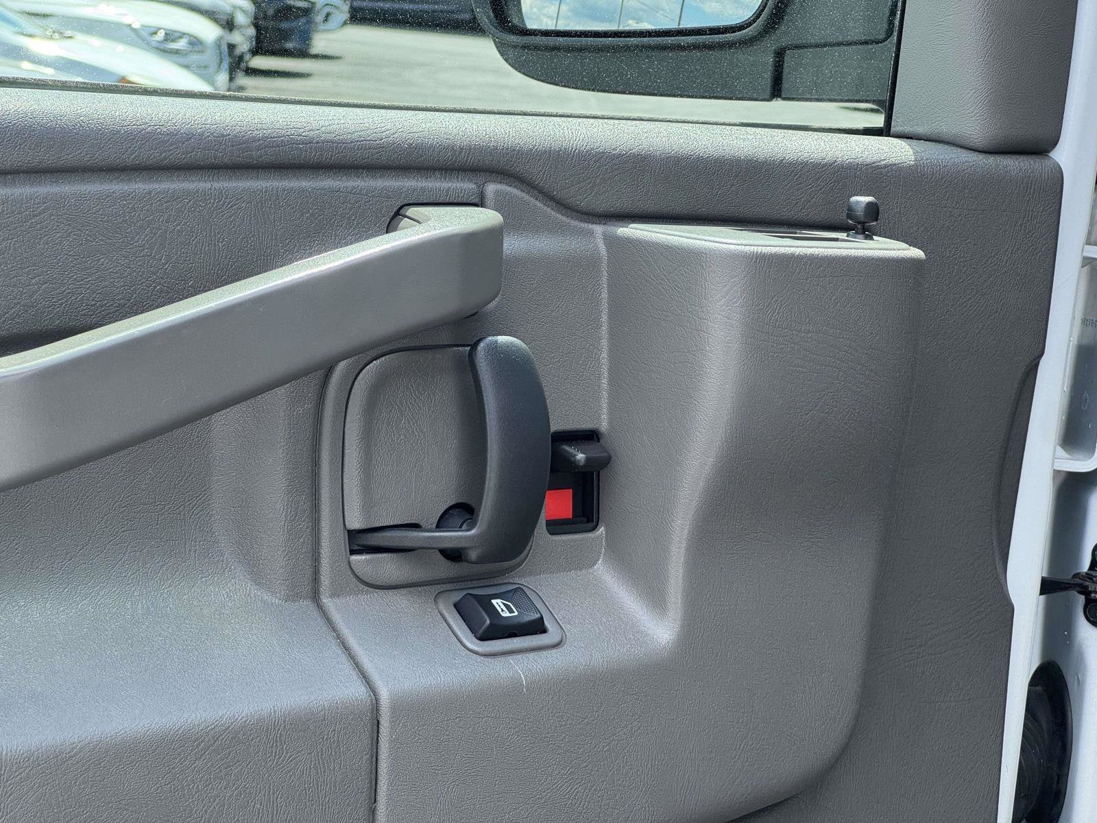 2024 Chevrolet Express Cargo 2500 WT