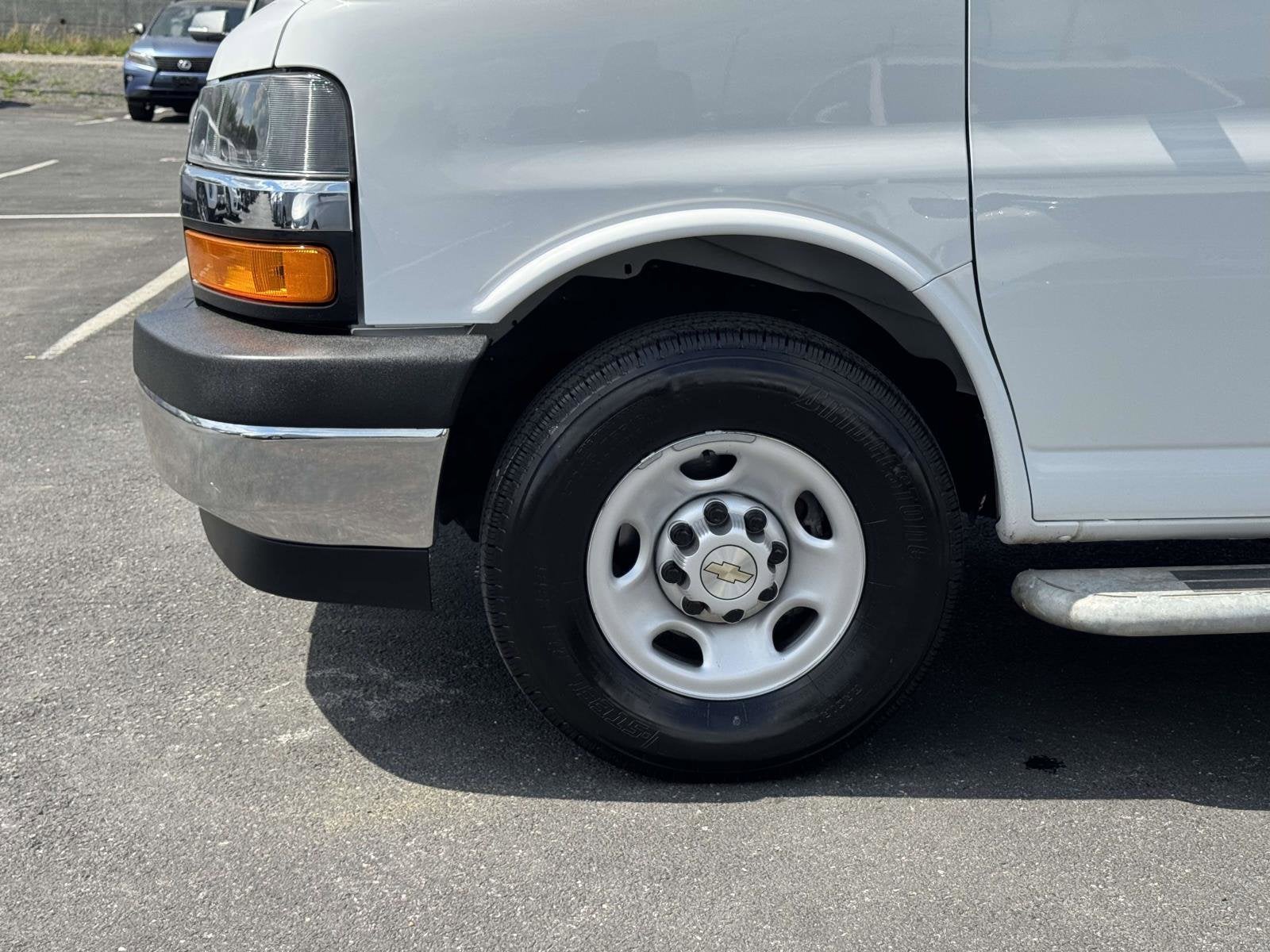 2024 Chevrolet Express Cargo 2500 WT