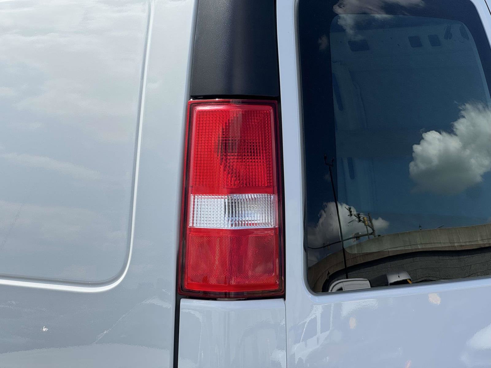 2024 Chevrolet Express Cargo 2500 WT