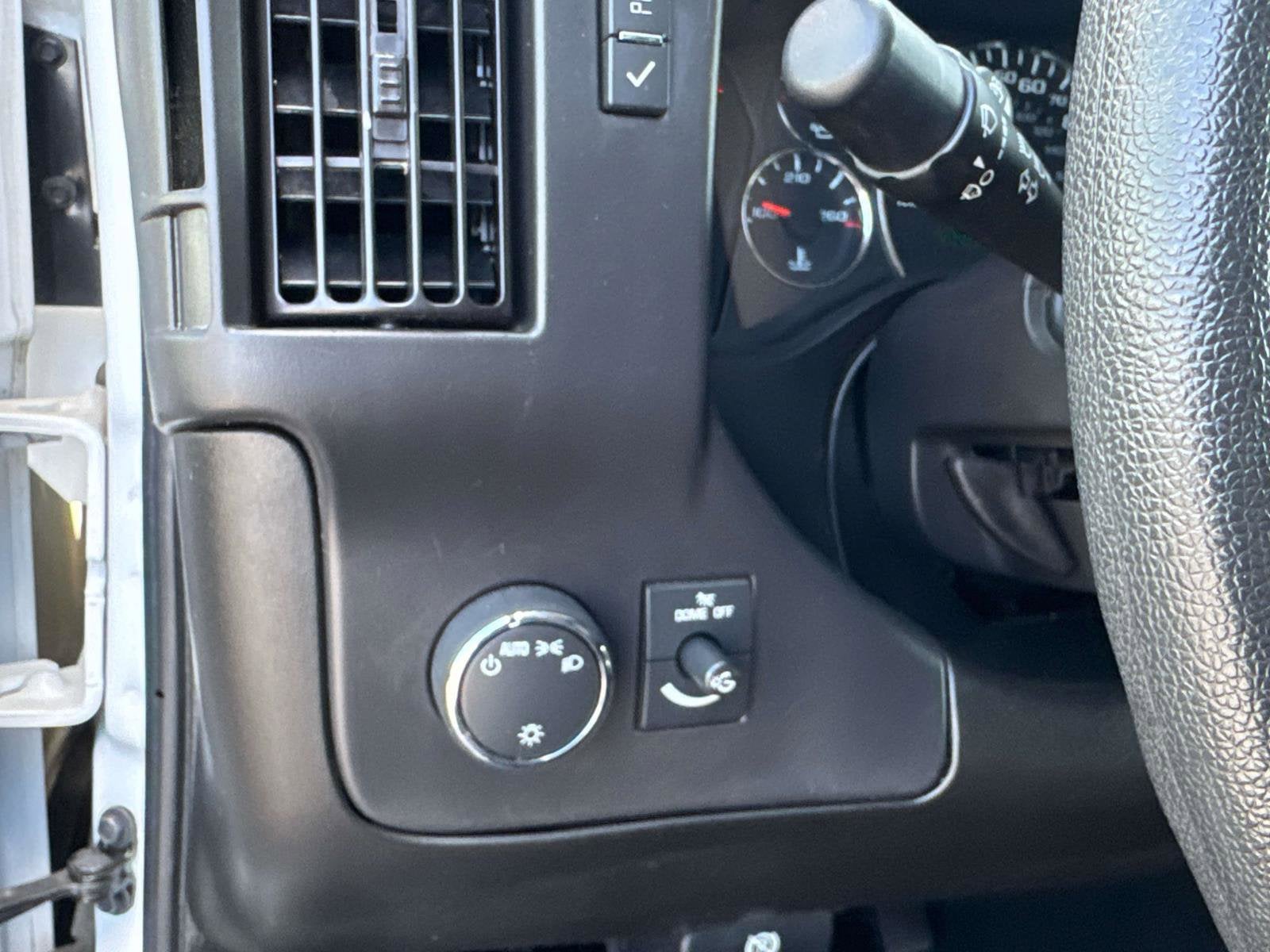 2024 Chevrolet Express Cargo 2500 WT