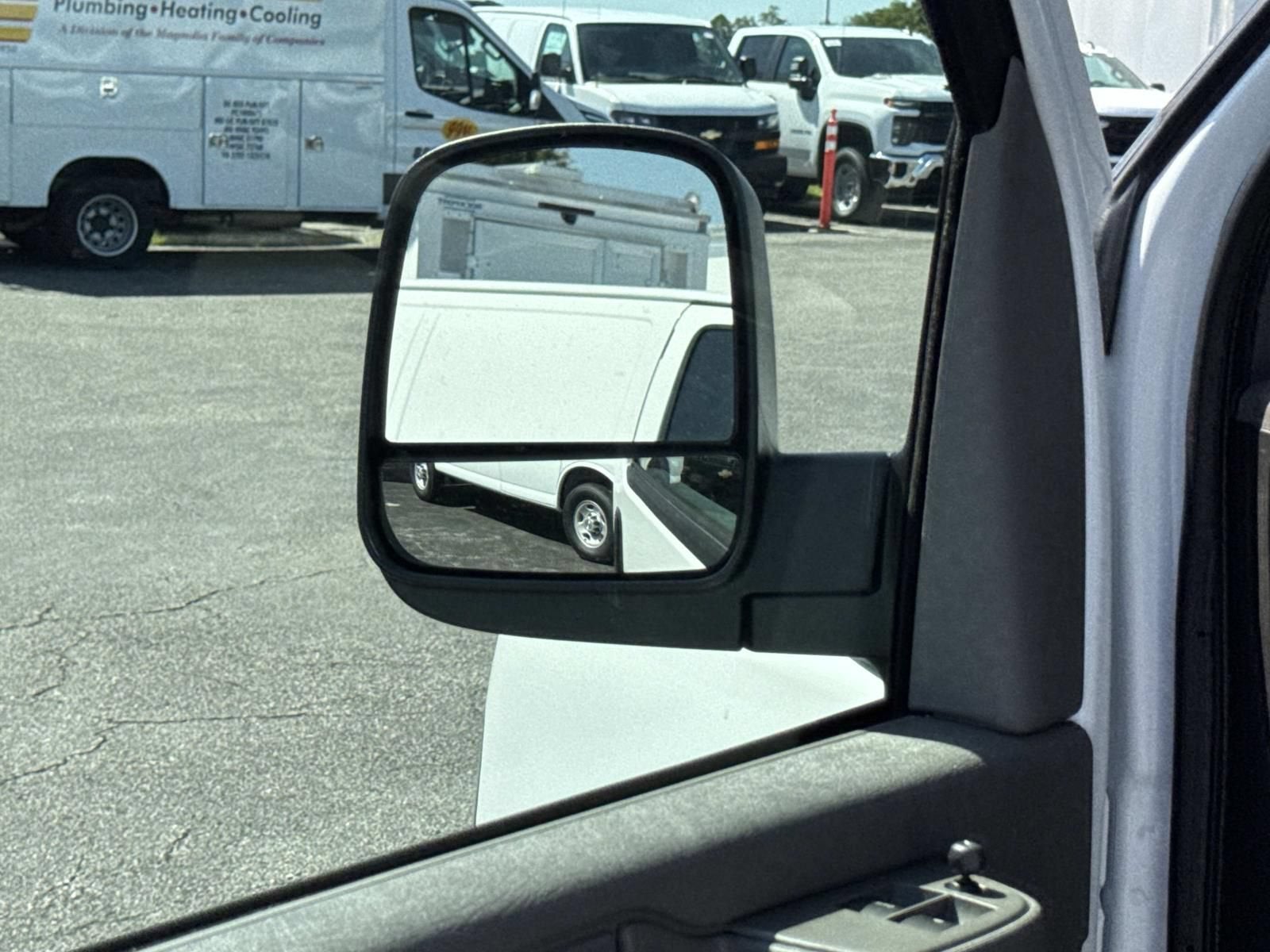 2026 Chevrolet Express Cargo WT