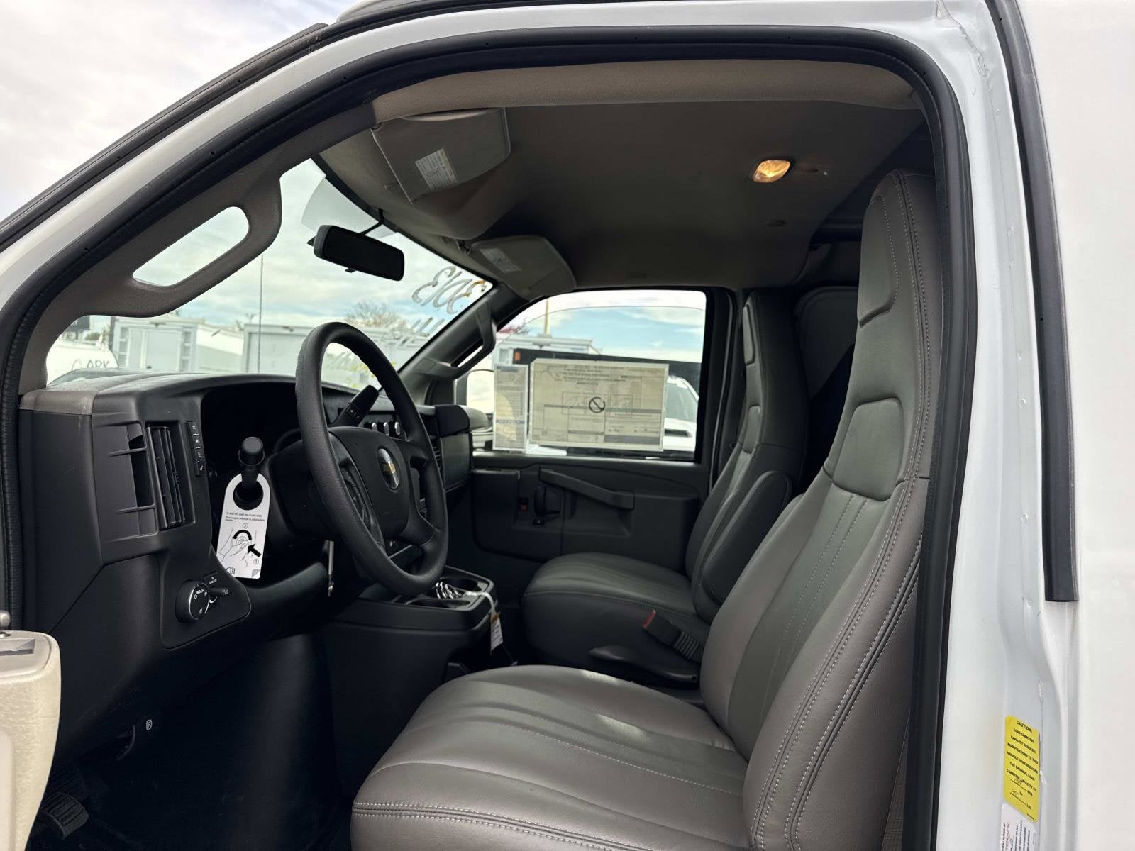 2025 Chevrolet Express Cargo 2500 WT