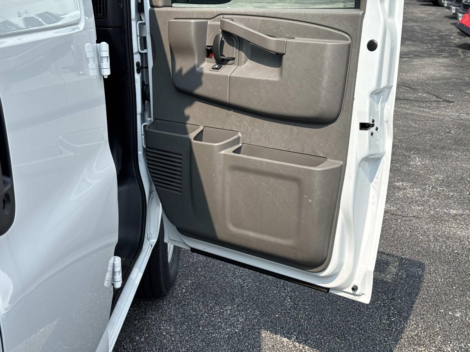 2026 Chevrolet Express Cargo WT