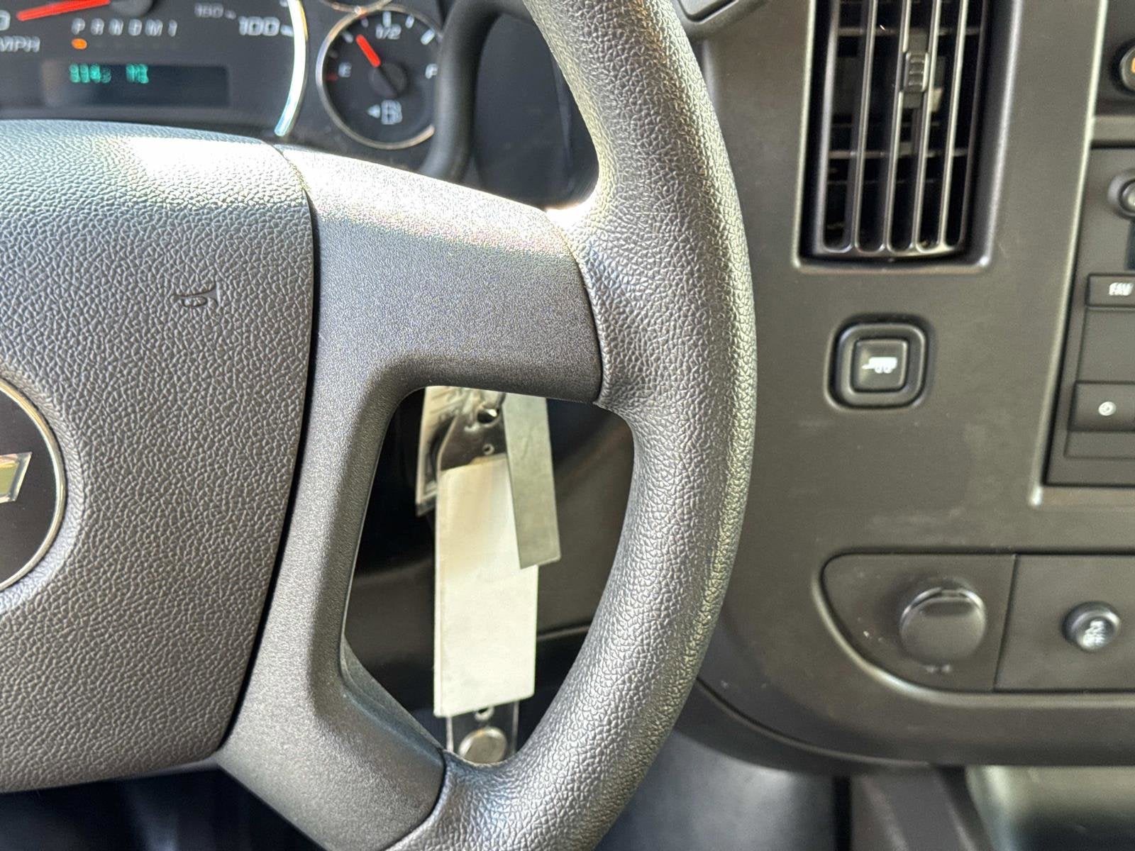 2024 Chevrolet Express Cargo 2500 WT