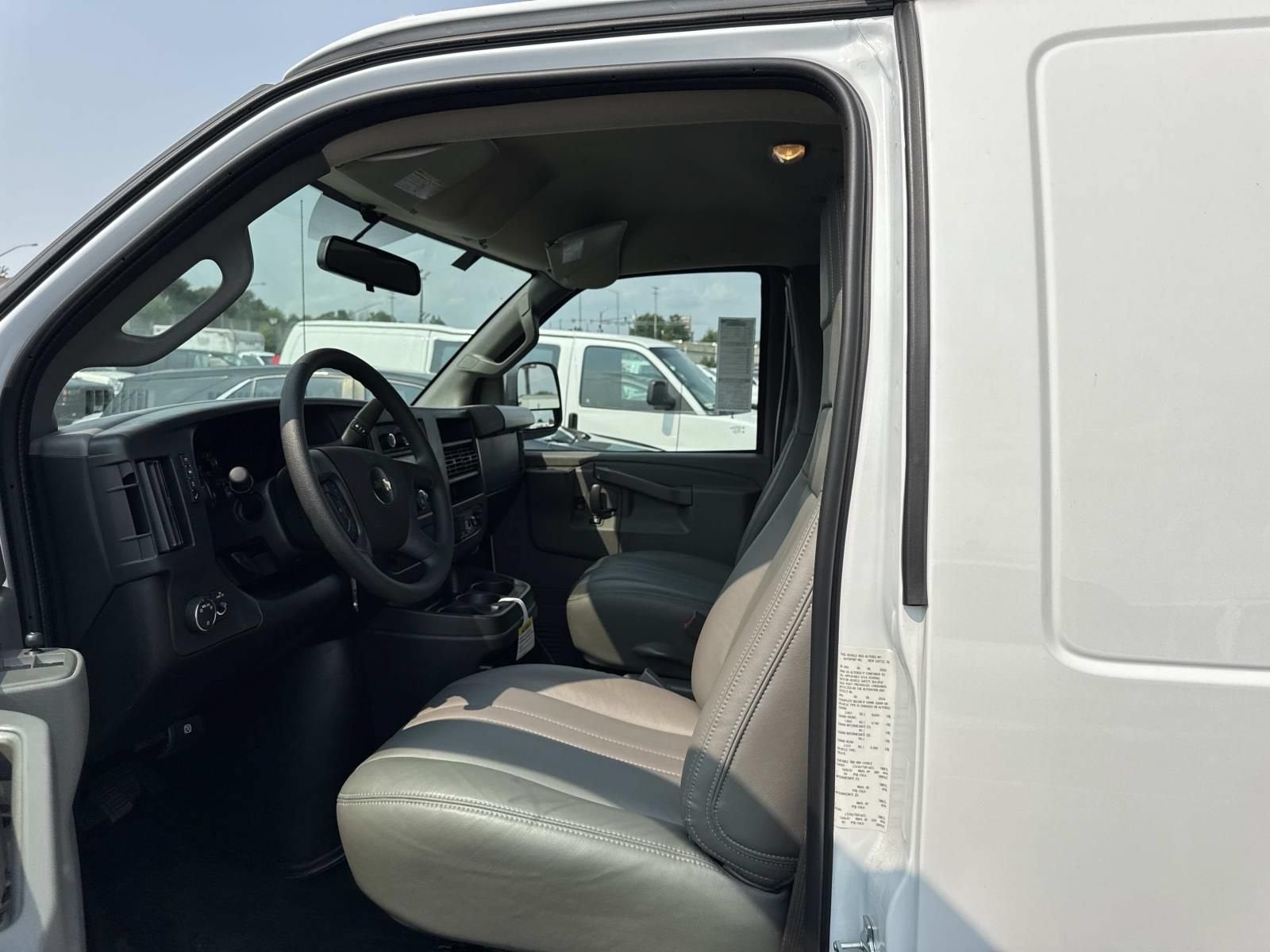 2026 Chevrolet Express Cargo WT