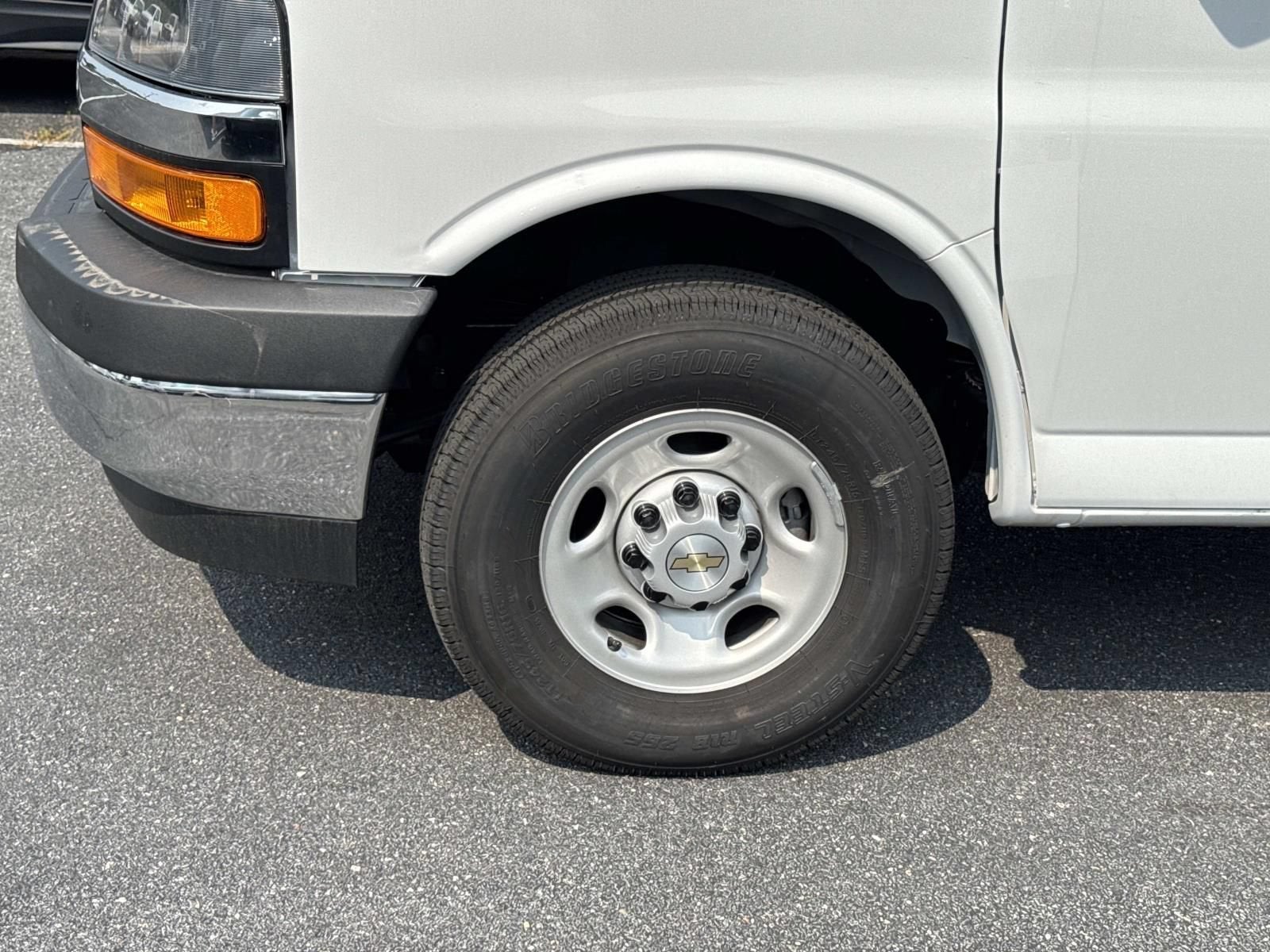 2026 Chevrolet Express Cargo WT